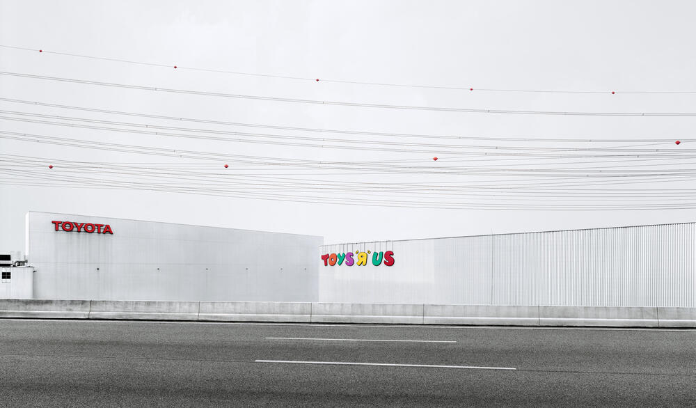 Andreas Gursky - Toys 'R' Us