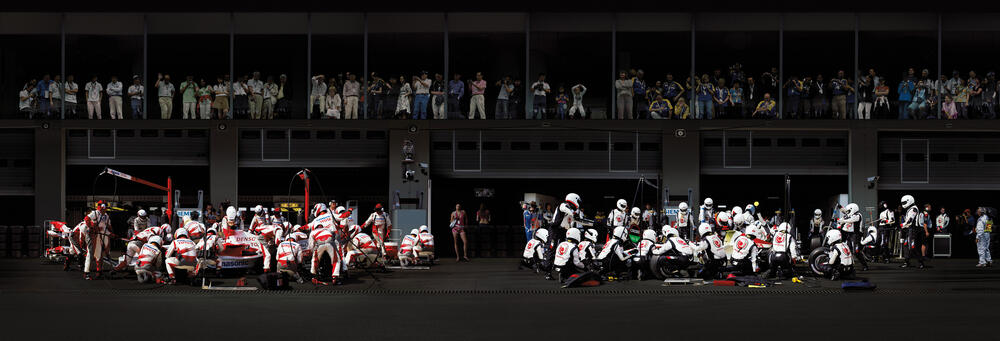 Andreas Gursky - F1 Boxenstopp IV